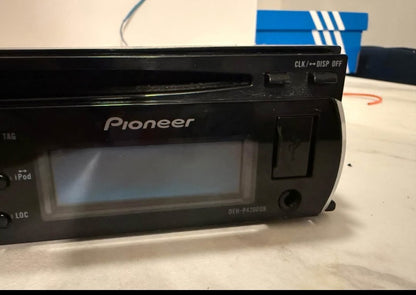 Pioneer DEH-P4200UB Radio
